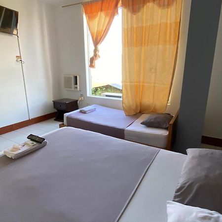Hostal Casa Blanca Puerto Francisco de Orellana 外观 照片