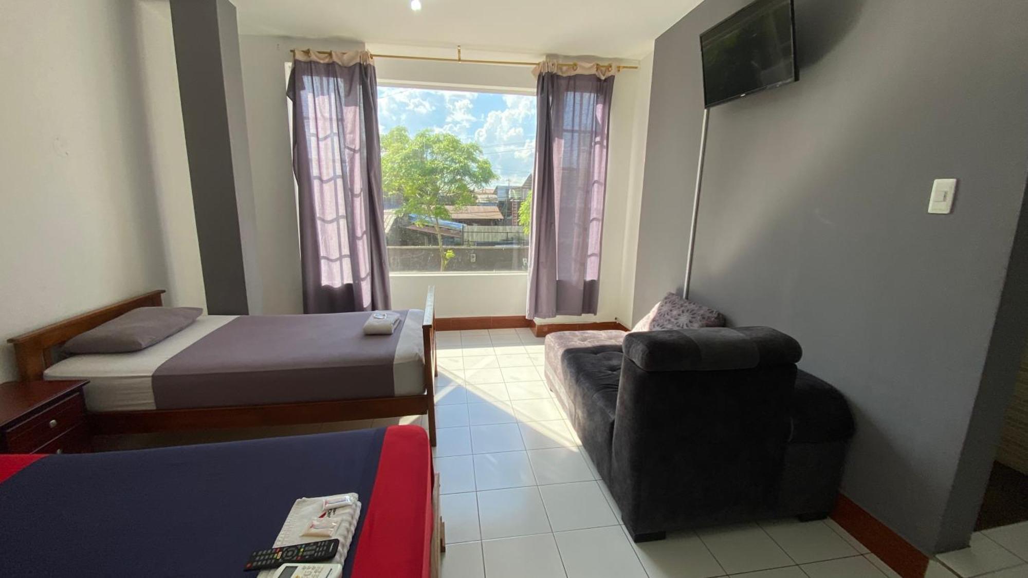 Hostal Casa Blanca Puerto Francisco de Orellana 外观 照片