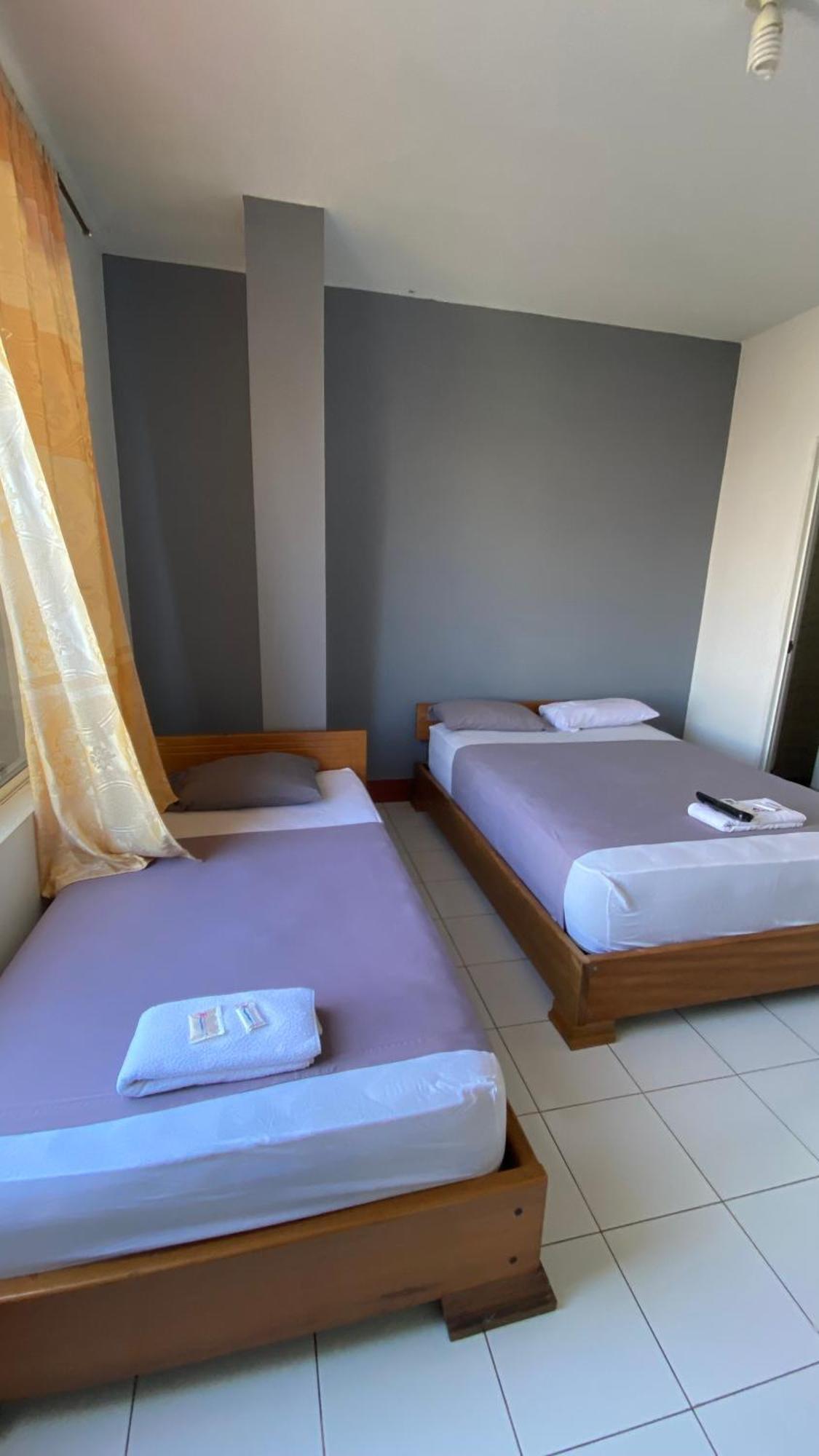 Hostal Casa Blanca Puerto Francisco de Orellana 外观 照片