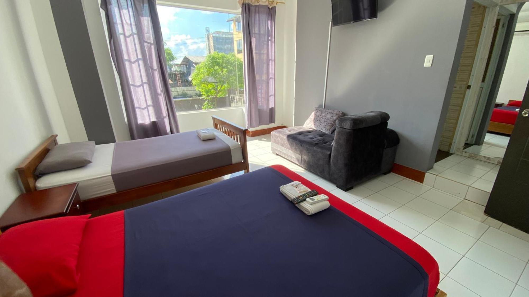 Hostal Casa Blanca Puerto Francisco de Orellana 外观 照片